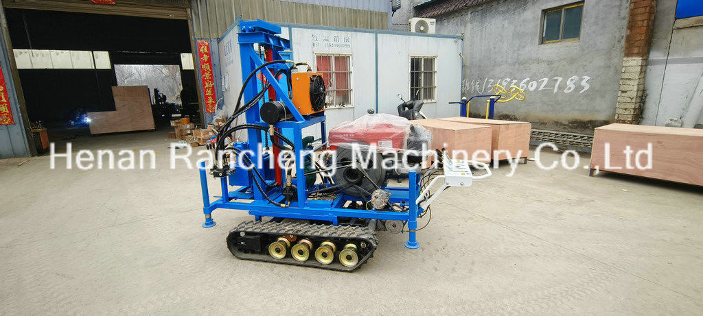 Easy Operation RCS200C Rubber Crawler Portable Drilling Rig With 150m Depth 450mm Diameter