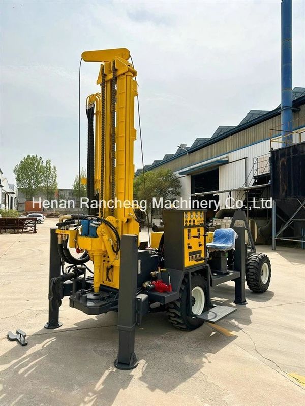 Four-Wheel Drive Borehole Drilling Rig 220m Depth With High-Power 65KW Engine