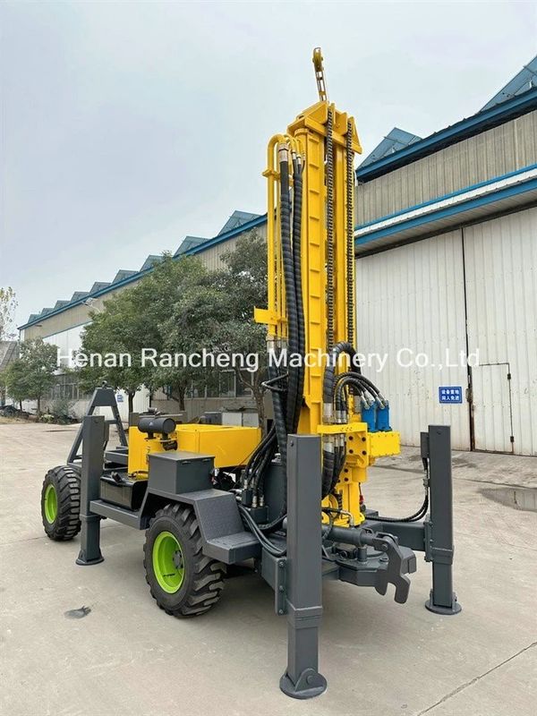 Four-Wheel Drive Borehole Drilling Rig 220m Depth With High-Power 65KW Engine