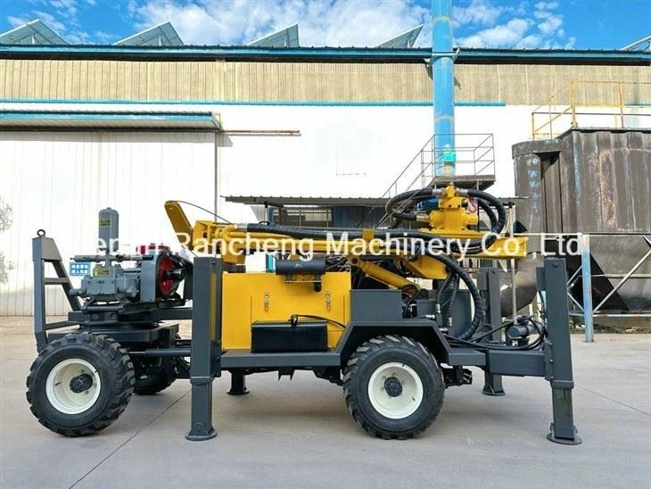 Four-Wheel Drive Borehole Drilling Rig 220m Depth With High-Power 65KW Engine