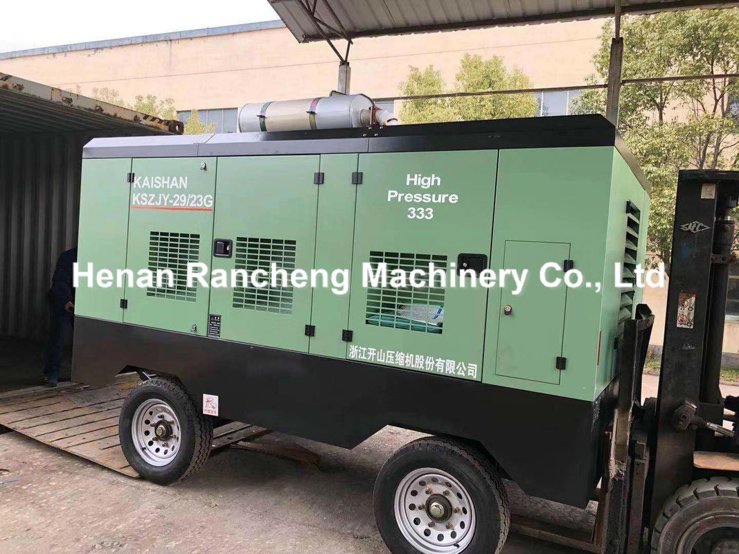 Four Wheels Trailer Type 25-27m³/Min Air Capacity LGCY-25/23-27/18K Air Compressor 2.3-1.8 Mpa Work Pressure