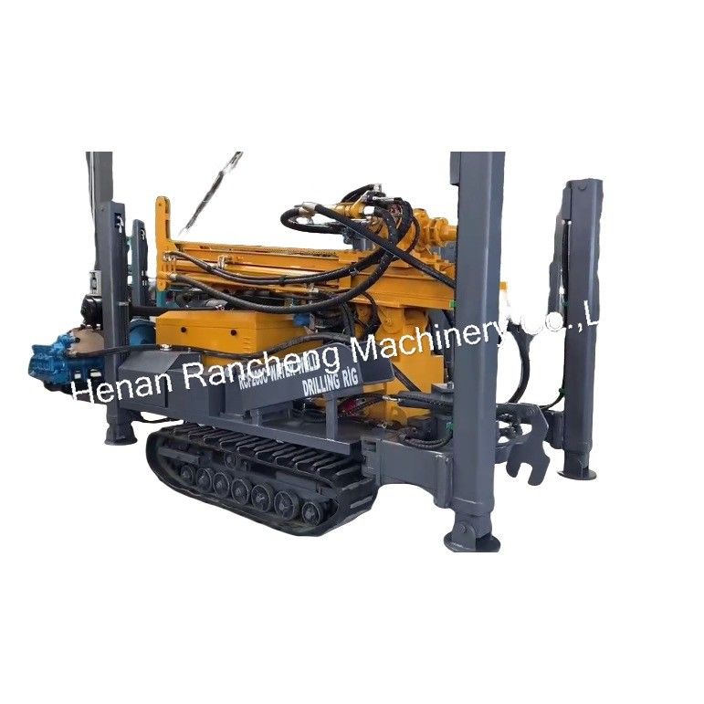 RCF200C Hydraulic Rubber-Tracked Water Well Drilling Rig With A Lifting Capacity Of 15 Tons