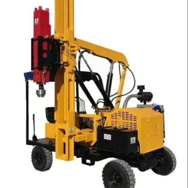 Solar Pile Driver With 39KW Engine For 170 Cm Depth And 2.8T Vehicle Weight