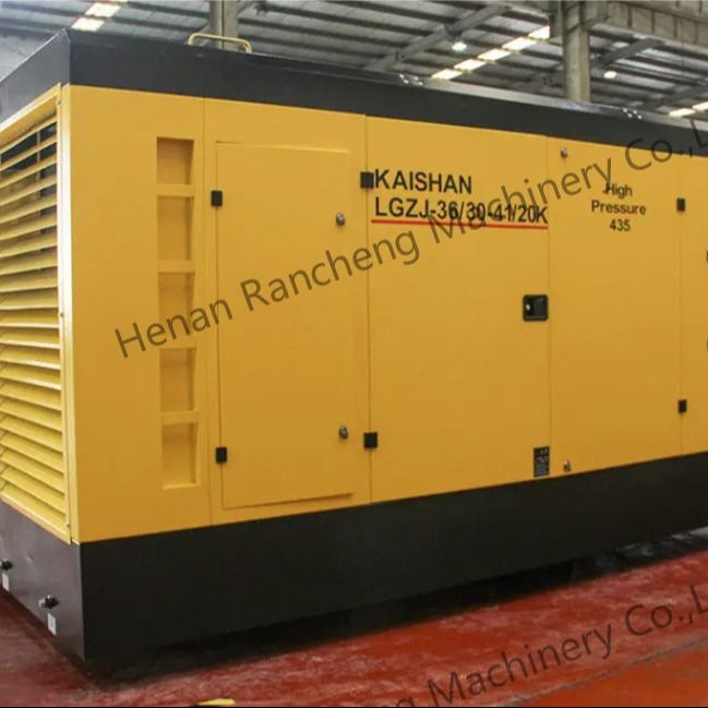 30bar Moveable Screw Air Compressor With 550HP Cummins Engine For Deep Well