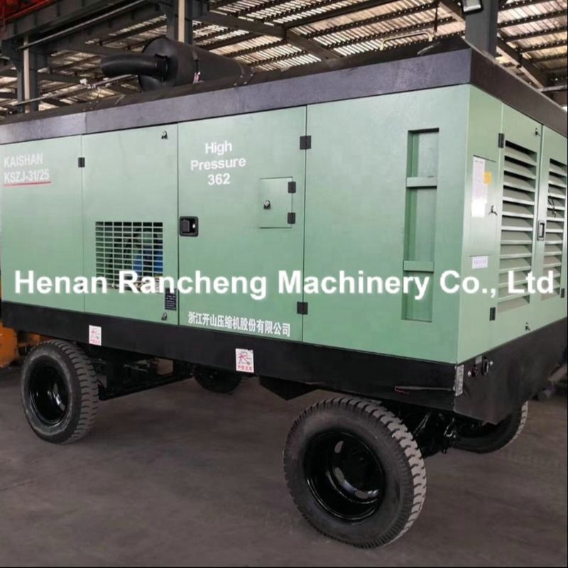 1107CFM 25bBar Diesel Engine Screw Compressors Portable Air Compressors For Construction Work Mining Industry