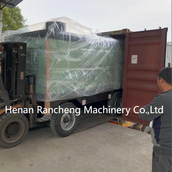 1107CFM 25Bar Diesel Engine Screw Compressors Portable Air Compressors For 2.5-1.8 Mpa Pressure