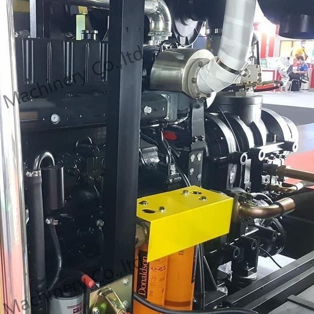 Capacity 1107CFM Pressure 25bar Diesel Engine Screw Compressors Portable Air Compressors
