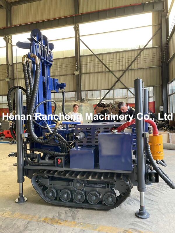 180m Depth Water Well Drilling Machine 77.3KW Engine Crawler Water Well Drilling Rig
