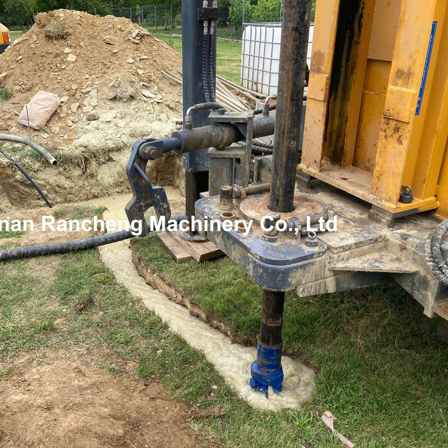 150m Hydraulic Water Well Drilling Machine For 17 - 31m³/Min Air ...