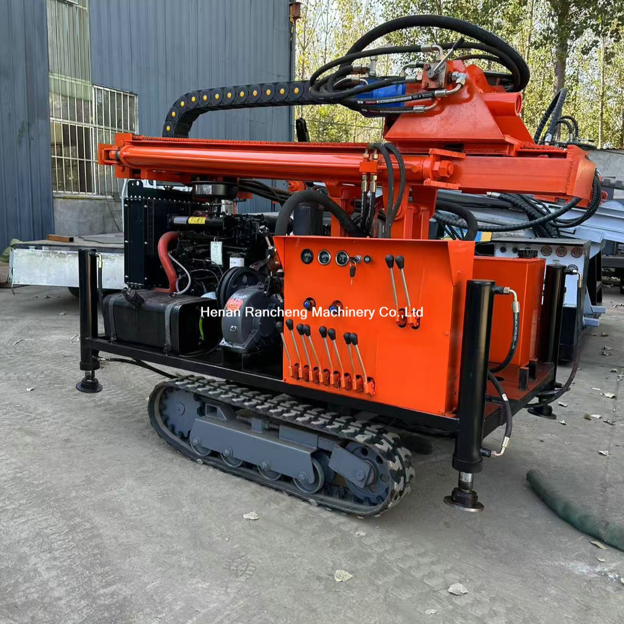 Max Rilling Max Depth 200m RCS200C Rubber Crawler Small Water Well Drilling Rig Machine