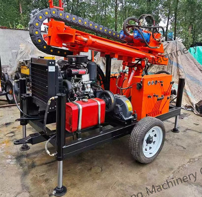 200m Mud Drilling Trailer Mounted Water Well Drilling Rig 80-200rpm Rotation Speed